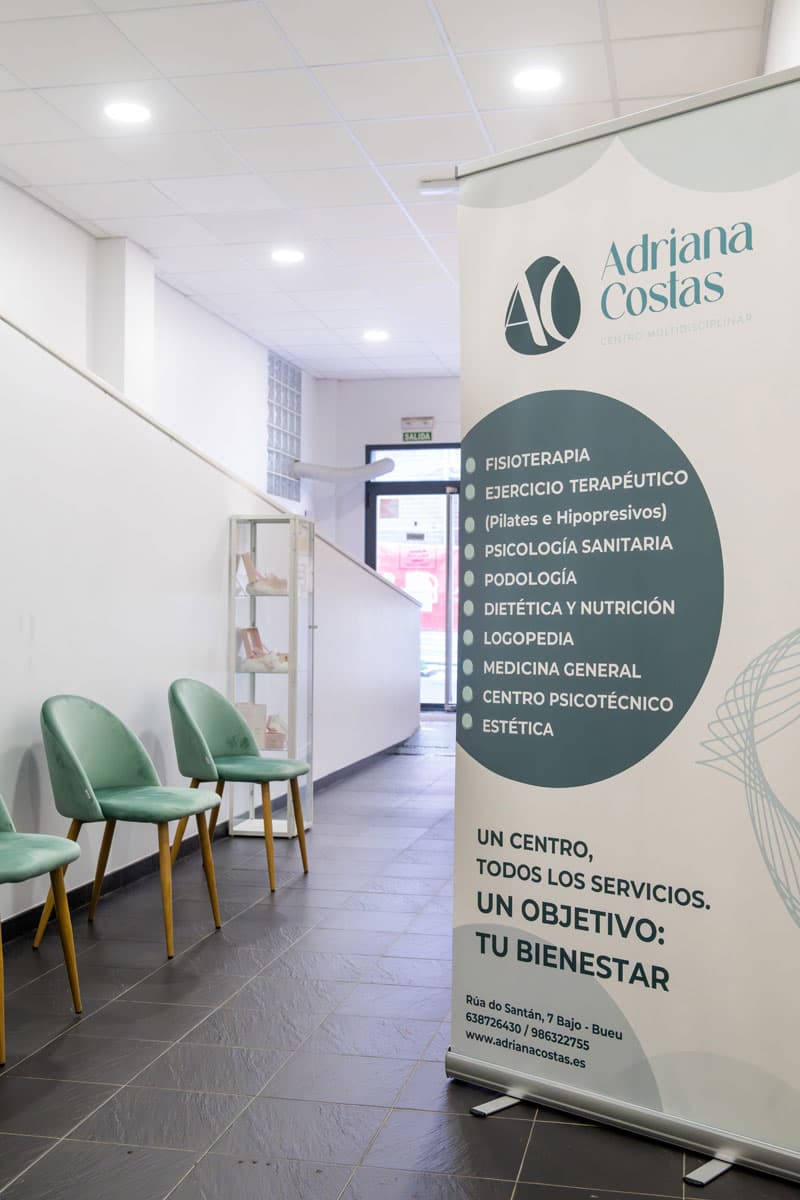 Sala de espera del centro Adriana Costas en Bueu