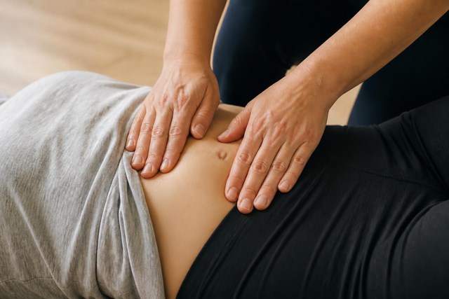 Vuelve a sentir tu cuerpo: recuperación del abdomen postparto en Bueu - Imagen 1